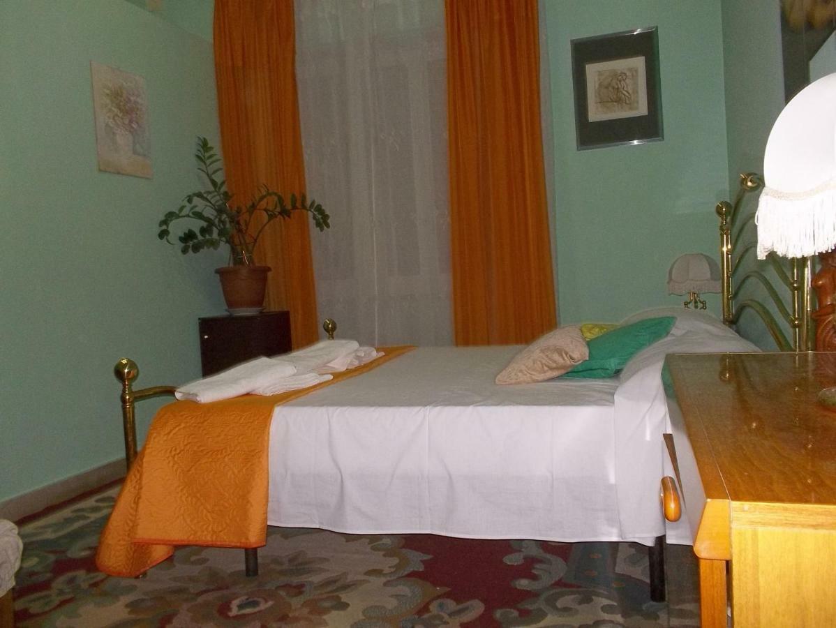 Victoria Bed and Breakfast Catánia Buitenkant foto