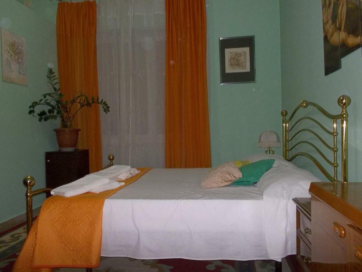 Victoria Bed and Breakfast Catánia Buitenkant foto